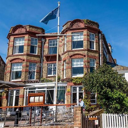 The Seaview Hotel And Restaurant Buitenkant foto