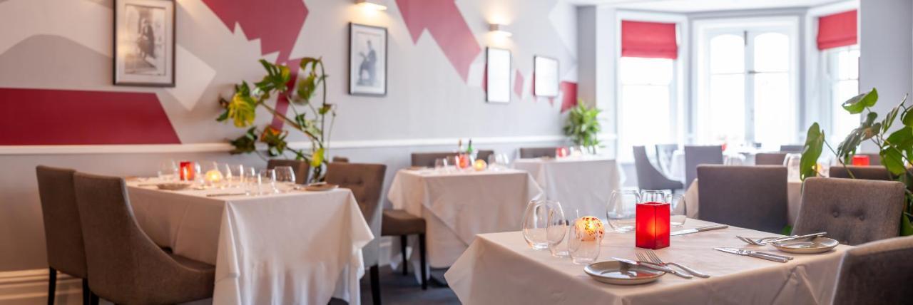 The Seaview Hotel And Restaurant Buitenkant foto