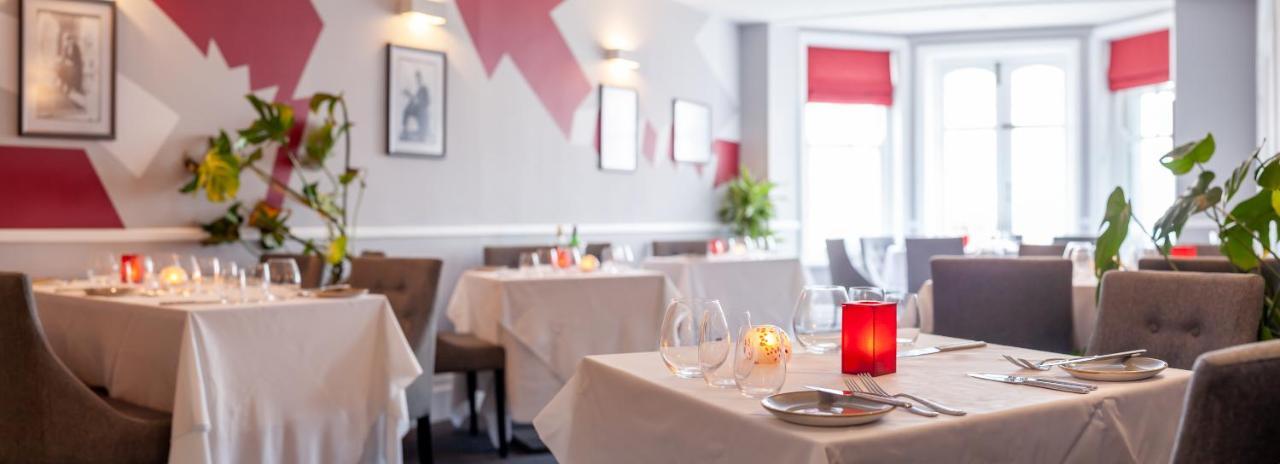 The Seaview Hotel And Restaurant Buitenkant foto